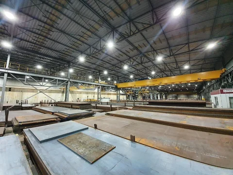 Staalstraal Brabant brightens up with Intenz Output highbays
